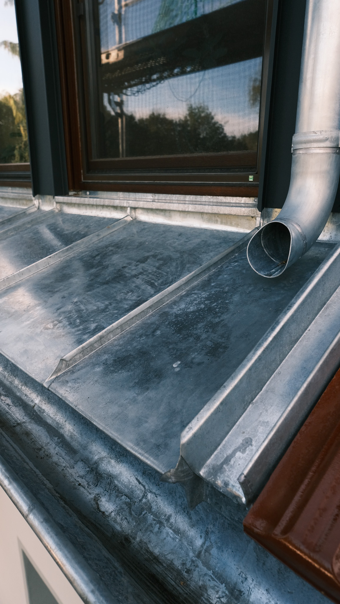 Professionelle Dachentwässerung - Dachrinnen & Fallrohre